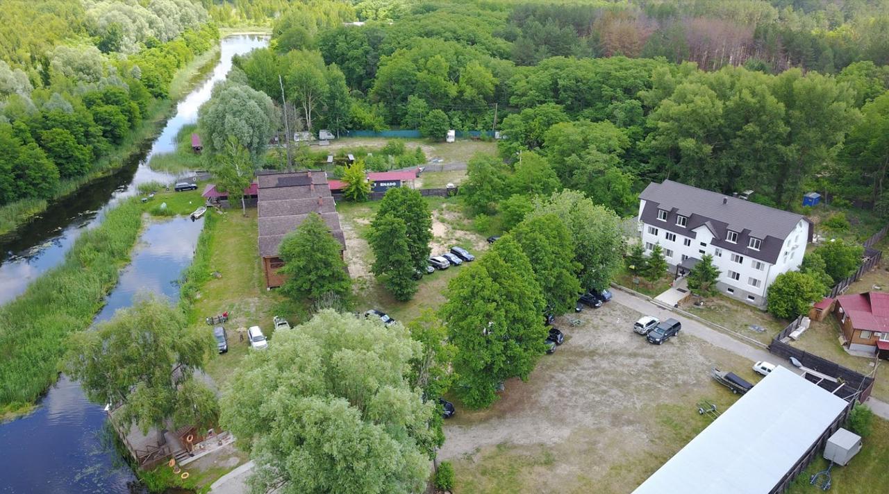 База відпочинку "Вершина де Люкс" (Київське водосховище)